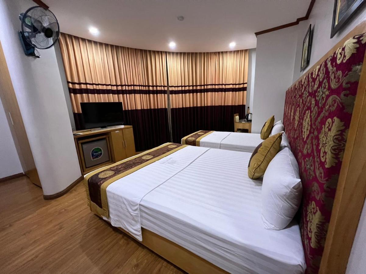 Khach SạN Van Nam &Hoanganh - Hanoi — Photos 1